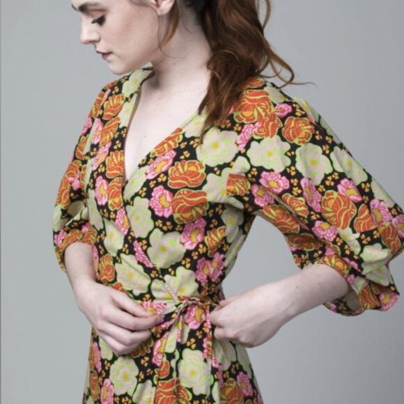 NWOT Rhode Resort Neon Fiona Midi Wrap Dress in Electric Petals XS